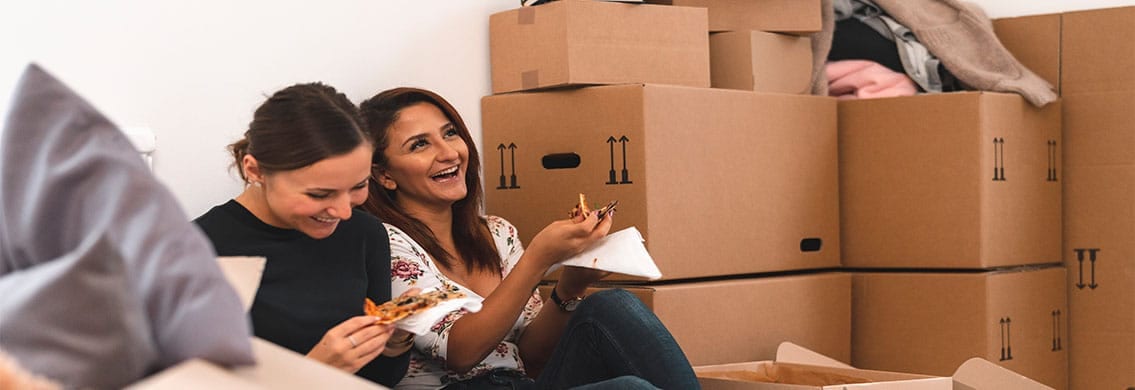 Moving house get covered with temporary car and van