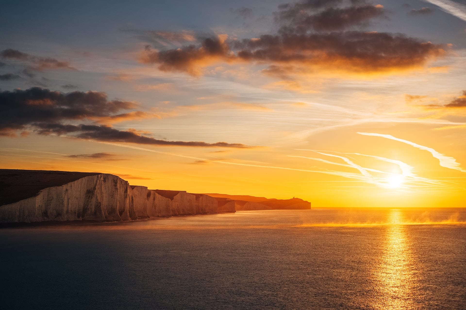 sunset-at-seven-sisters-cliffs-and-sea-english-channel-south-downs-east-sussex-day-trips-from-brighton